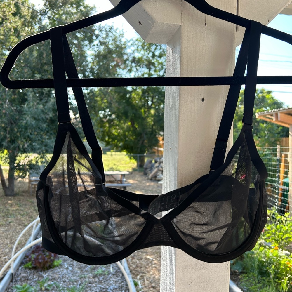 CUUP Plunge Bra in Black Mesh. Excellent Used Condition